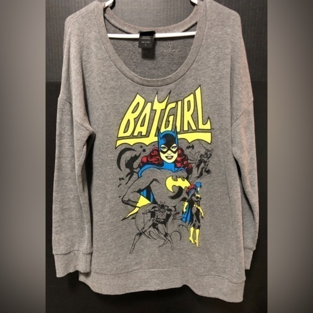 🪽Torrid DC Comics Gray Batgirl Sweatshirt